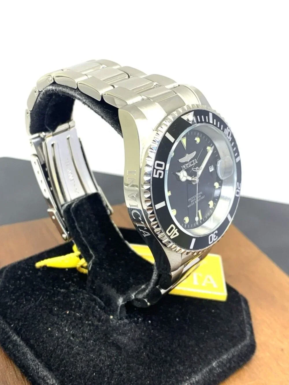 Invicta Mens Watch 26970 Pro Diver Quartz Black Dial Silver Stainless Steel 40mm